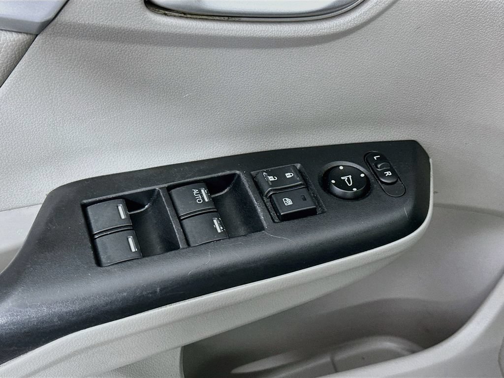 Used 2015 Honda Civic Hybrid Sedan image 18