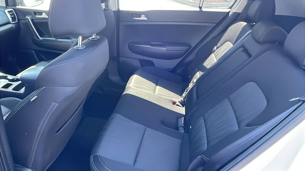 Used 2017 Kia Sportage LX FWD image 12