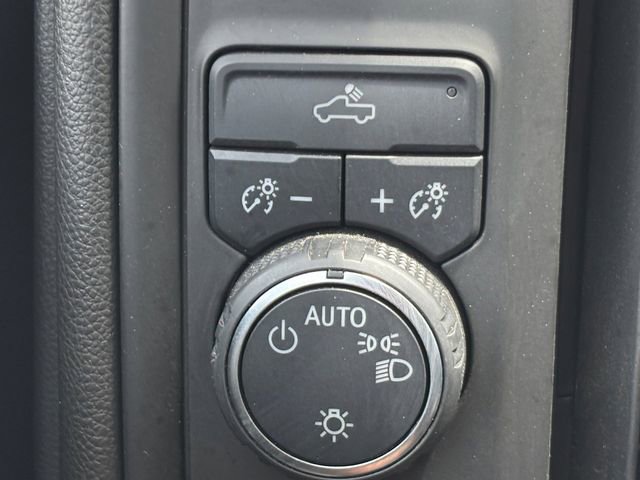 Used 2022 Chevrolet Silverado 1500 Custom RWD image 32