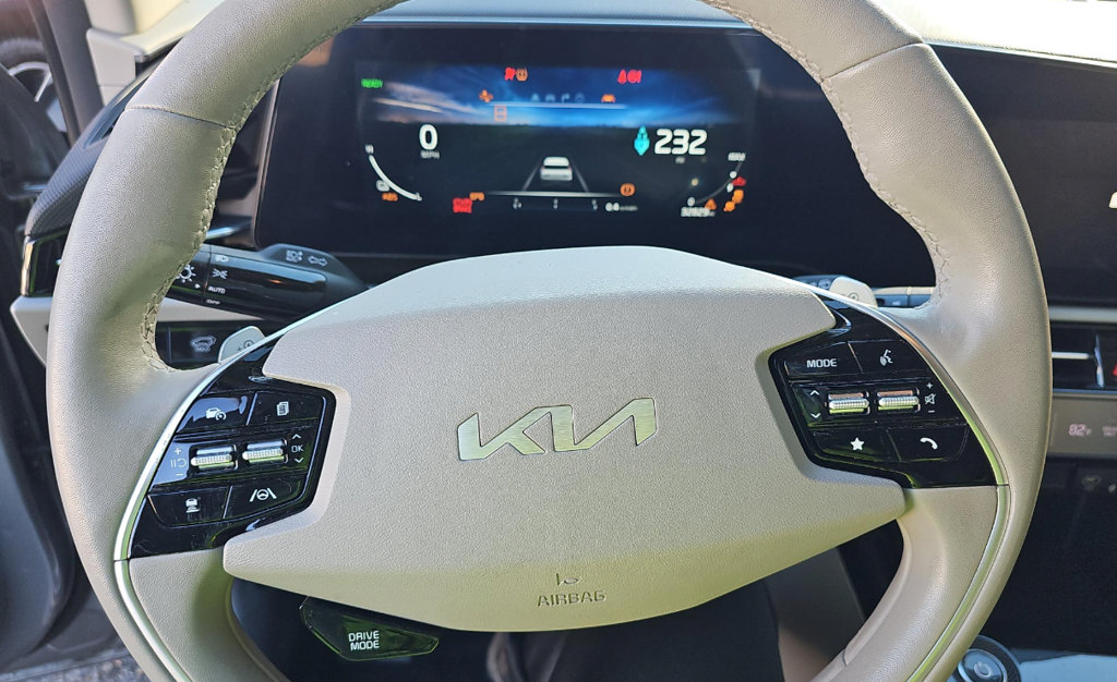 Used 2023 Kia Niro Wind w/ Wind Preserve Package FWD image 13