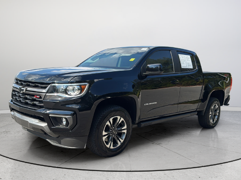 Used 2022 Chevrolet Colorado Z71 w/ Safety Package AWD/4WD image 4
