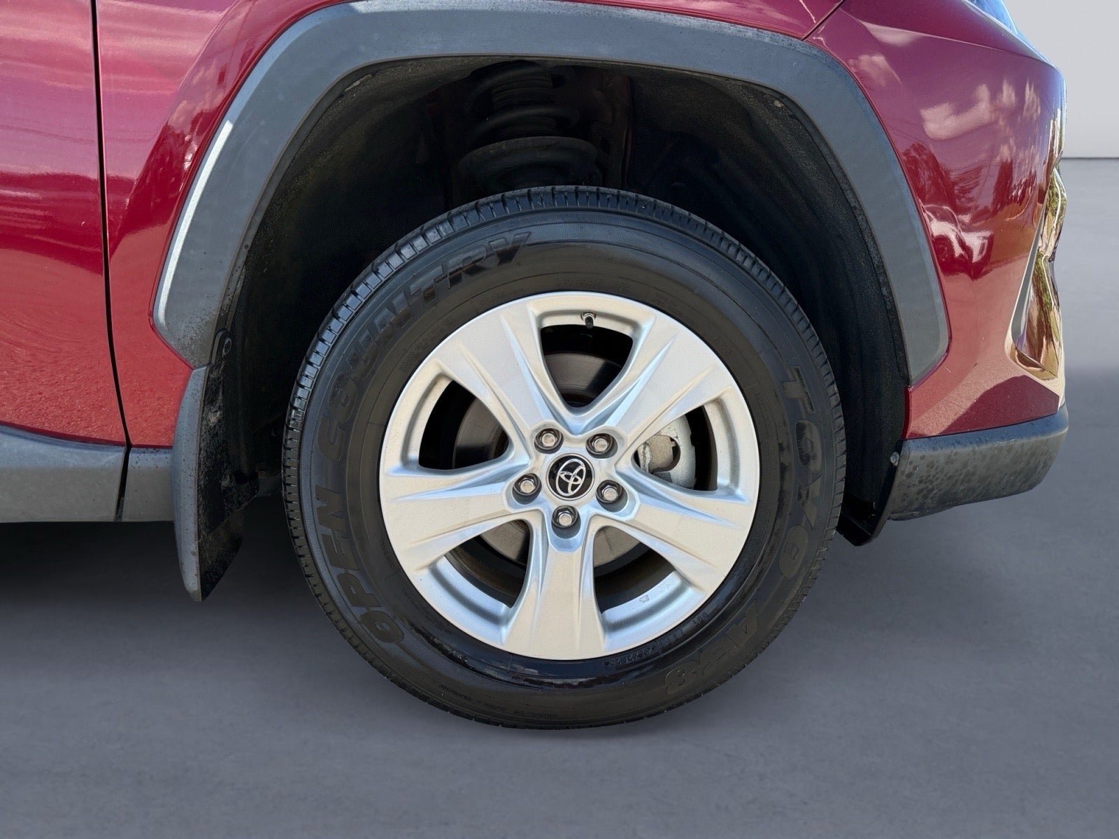 Used 2020 Toyota RAV4 LE w/ All Weather Liner Package AWD/4WD image 9