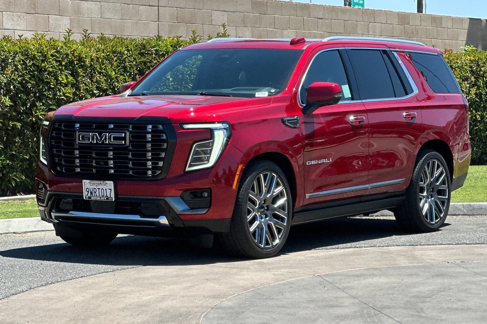 Certified 2026 GMC Yukon Denali Ultimate AWD/4WD image 8