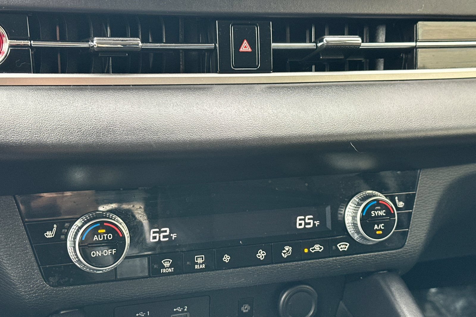 Used 2023 Mitsubishi Outlander Ralliart AWD/4WD image 29