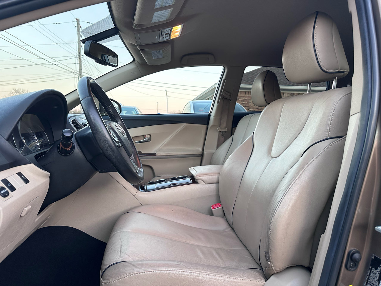 Used 2013 Toyota Venza XLE image 10