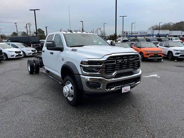 New 2026 RAM 5500 Tradesman w/ Chrome Appearance Group image 2