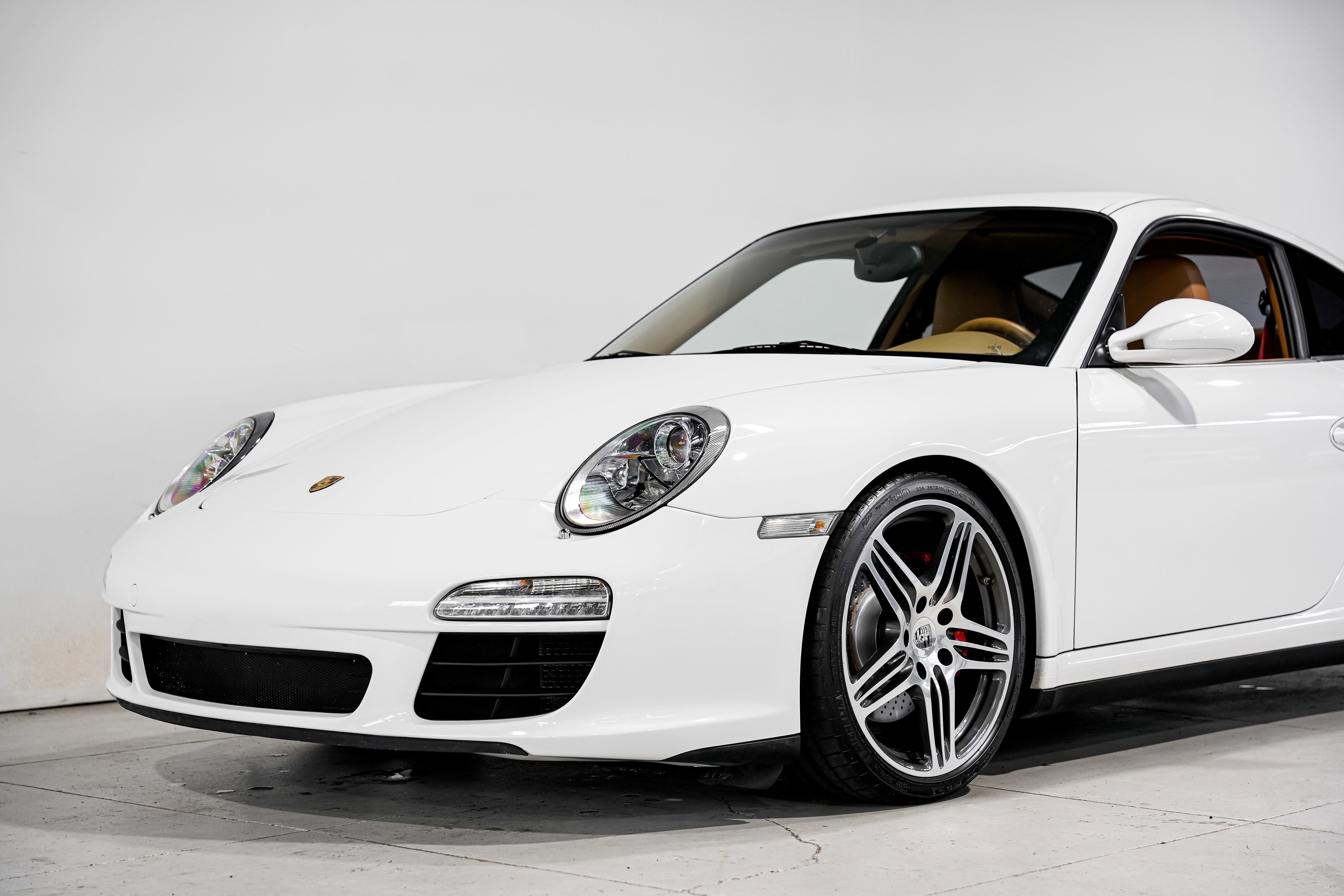 Used 2009 Porsche 911 Carrera 4 image 28