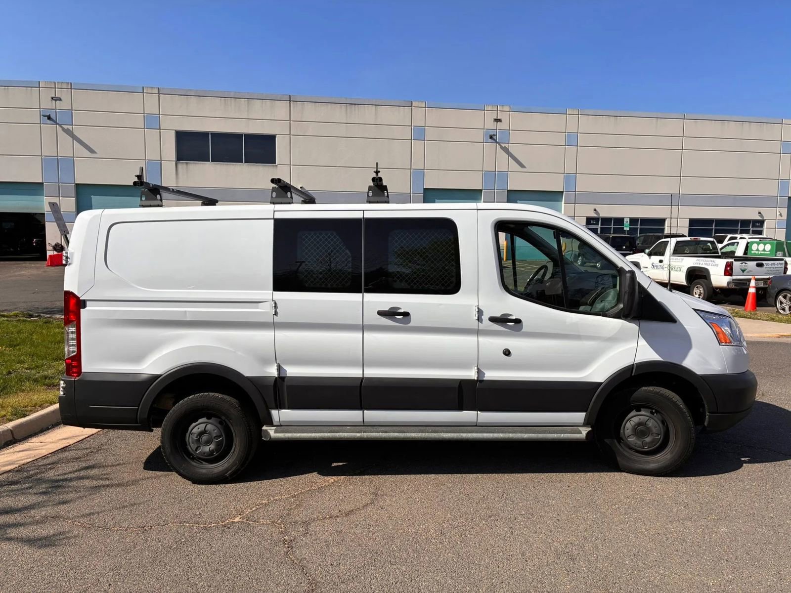 Used 2018 Ford Transit 250 130 Low Roof w/ Exterior Upgrade Package image 7