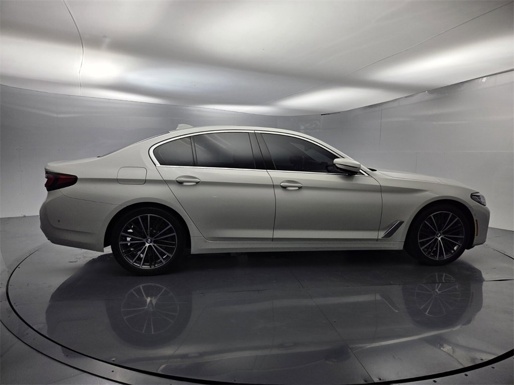 Used 2021 BMW 530i w/ Premium Package image 12