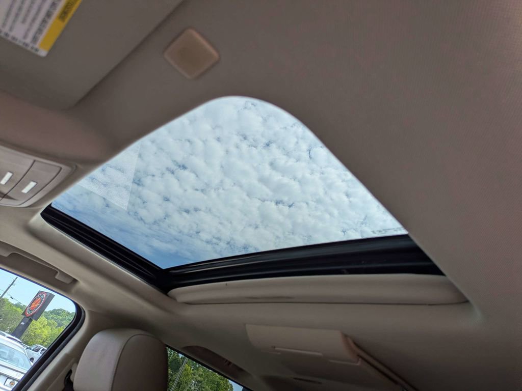 Used 2019 GMC Yukon XL SLT w/ Open Road Package RWD image 22