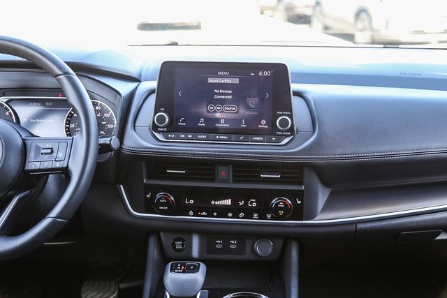 Used 2024 Nissan Rogue SV w/ SV Premium Package FWD image 14