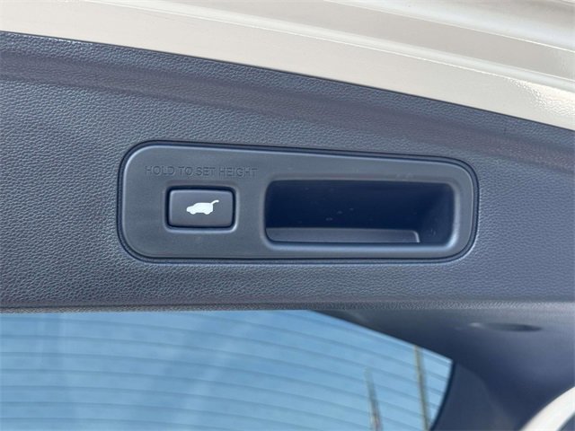 Used 2024 Acura MDX SH-AWD w/ Technology Package image 9