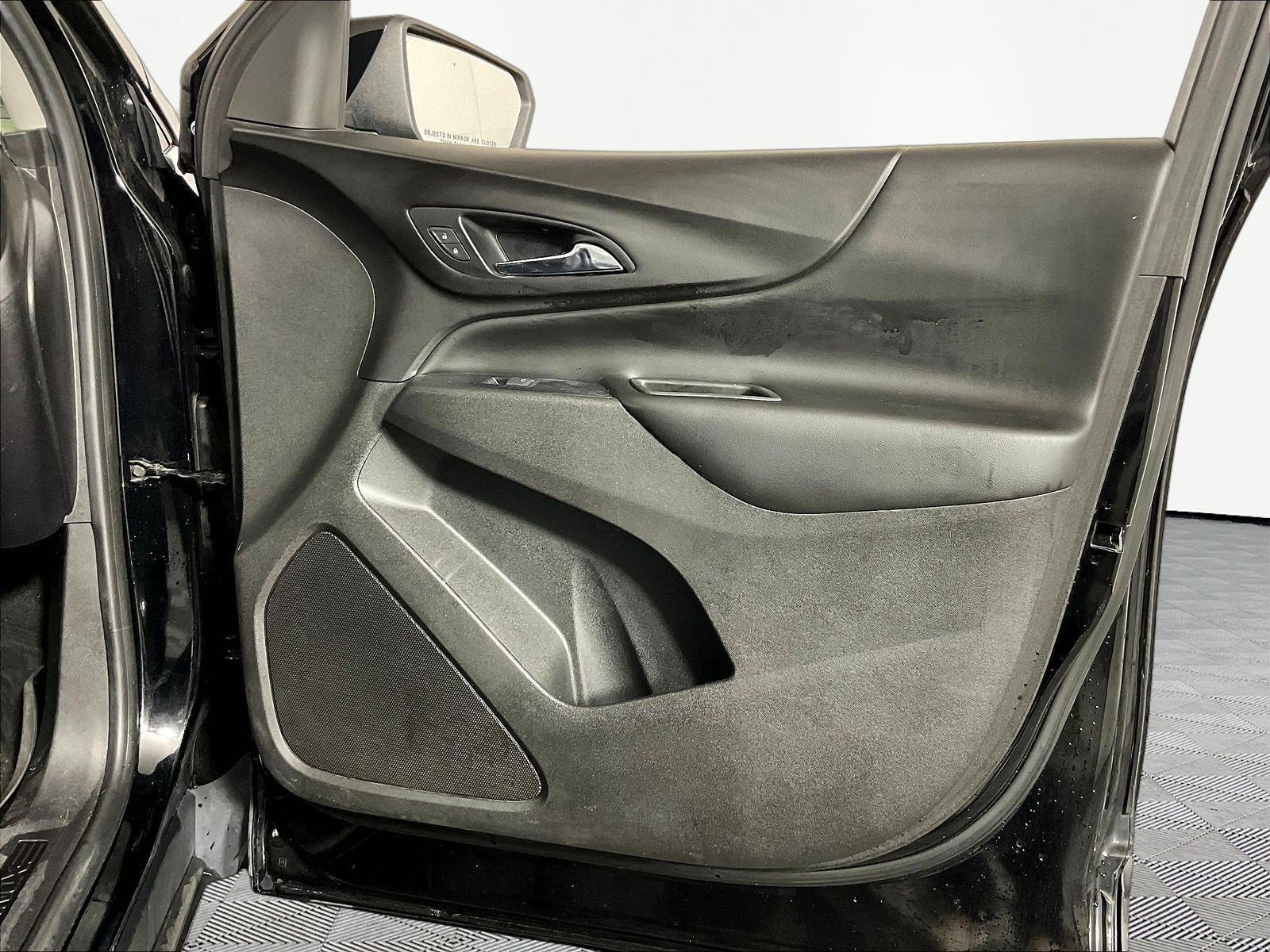 Used 2018 Chevrolet Equinox LT AWD/4WD image 26