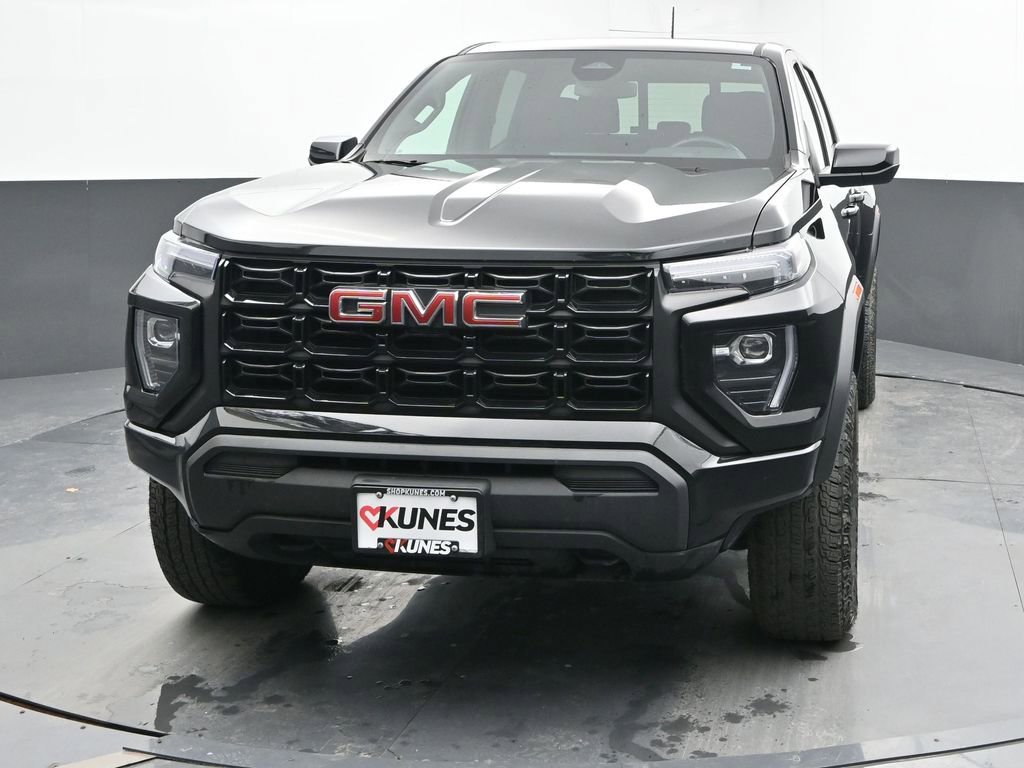 Used 2025 GMC Canyon Elevation image 4
