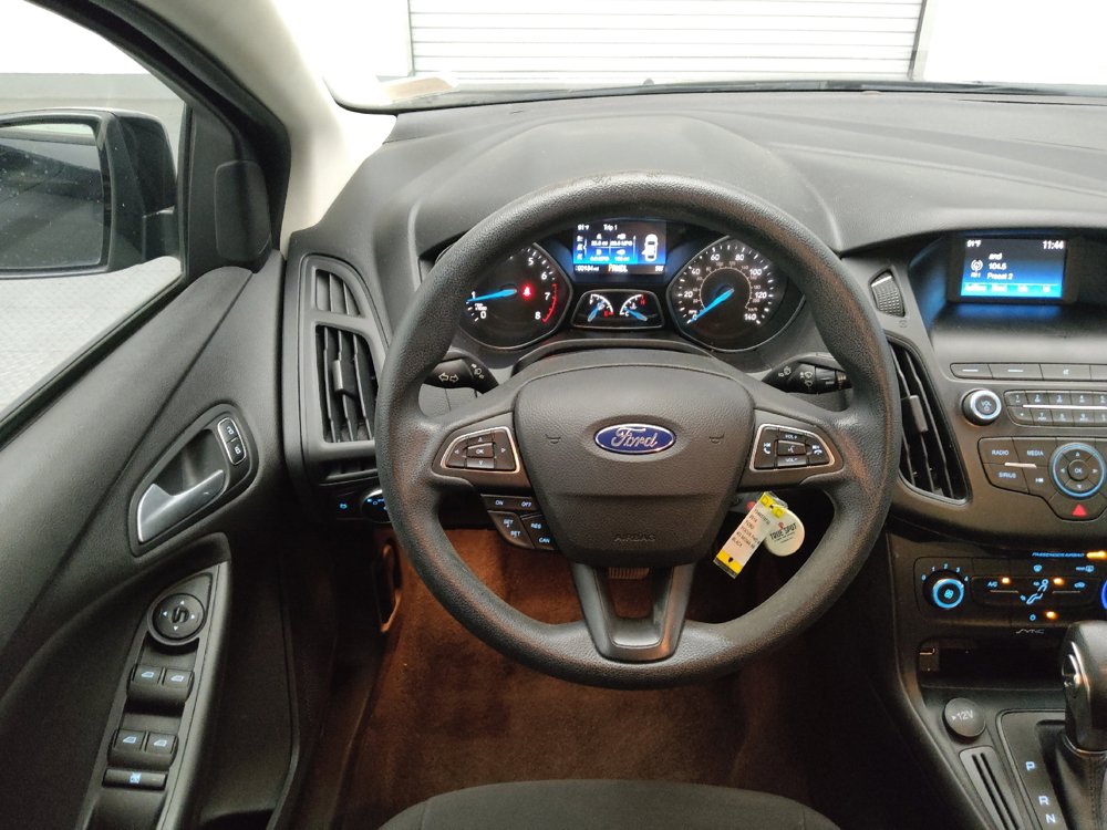Used 2018 Ford Focus SE FWD image 22