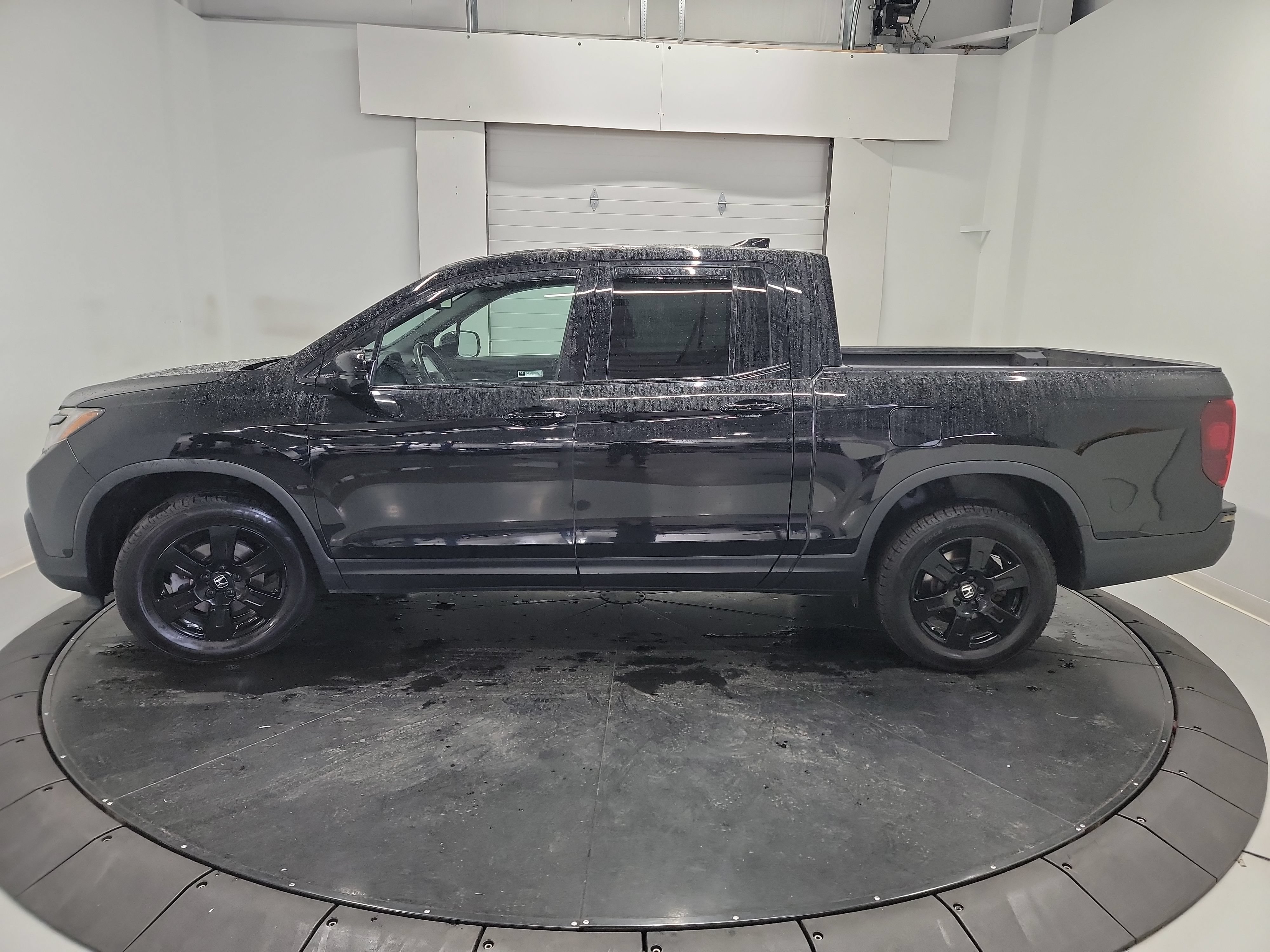 Used 2020 Honda Ridgeline Black Edition image 4