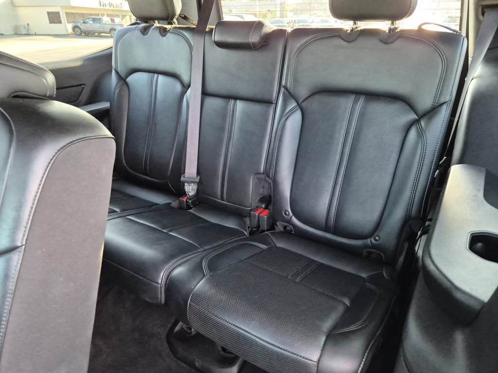 Used 2024 Jeep Wagoneer Series II w/ Flexible Seating Group AWD/4WD image 16