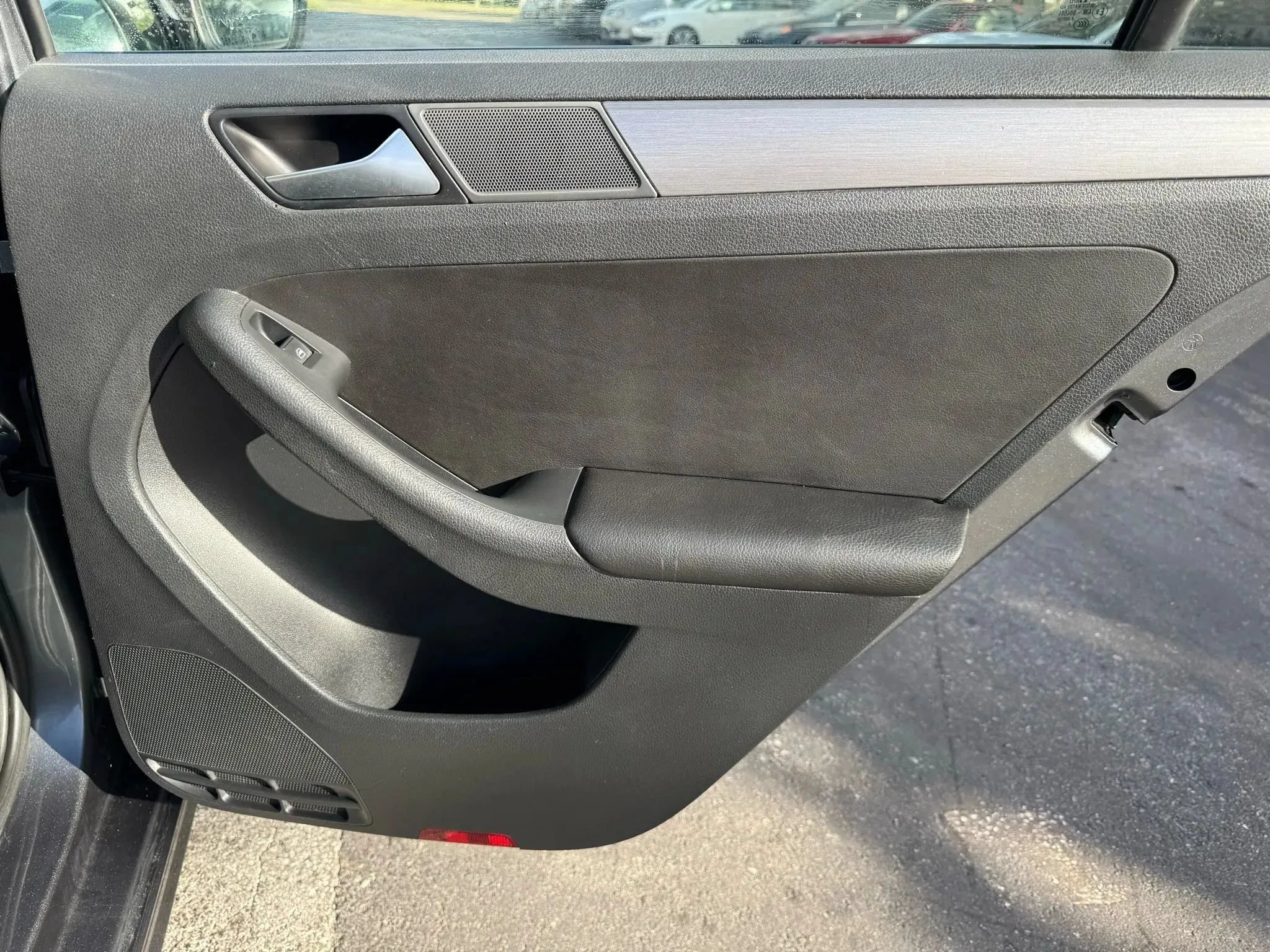 Used 2017 Volkswagen Jetta Sport FWD image 26