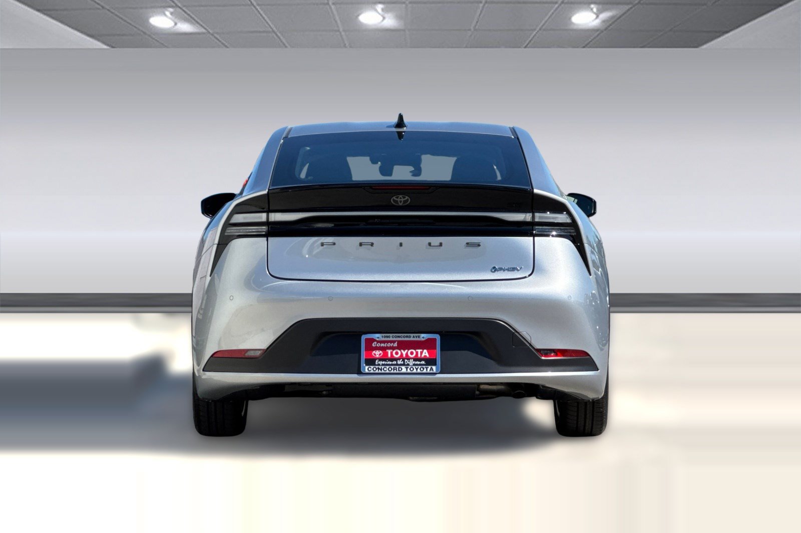 New 2027 Toyota Prius Plug-In Hybrid FWD image 10