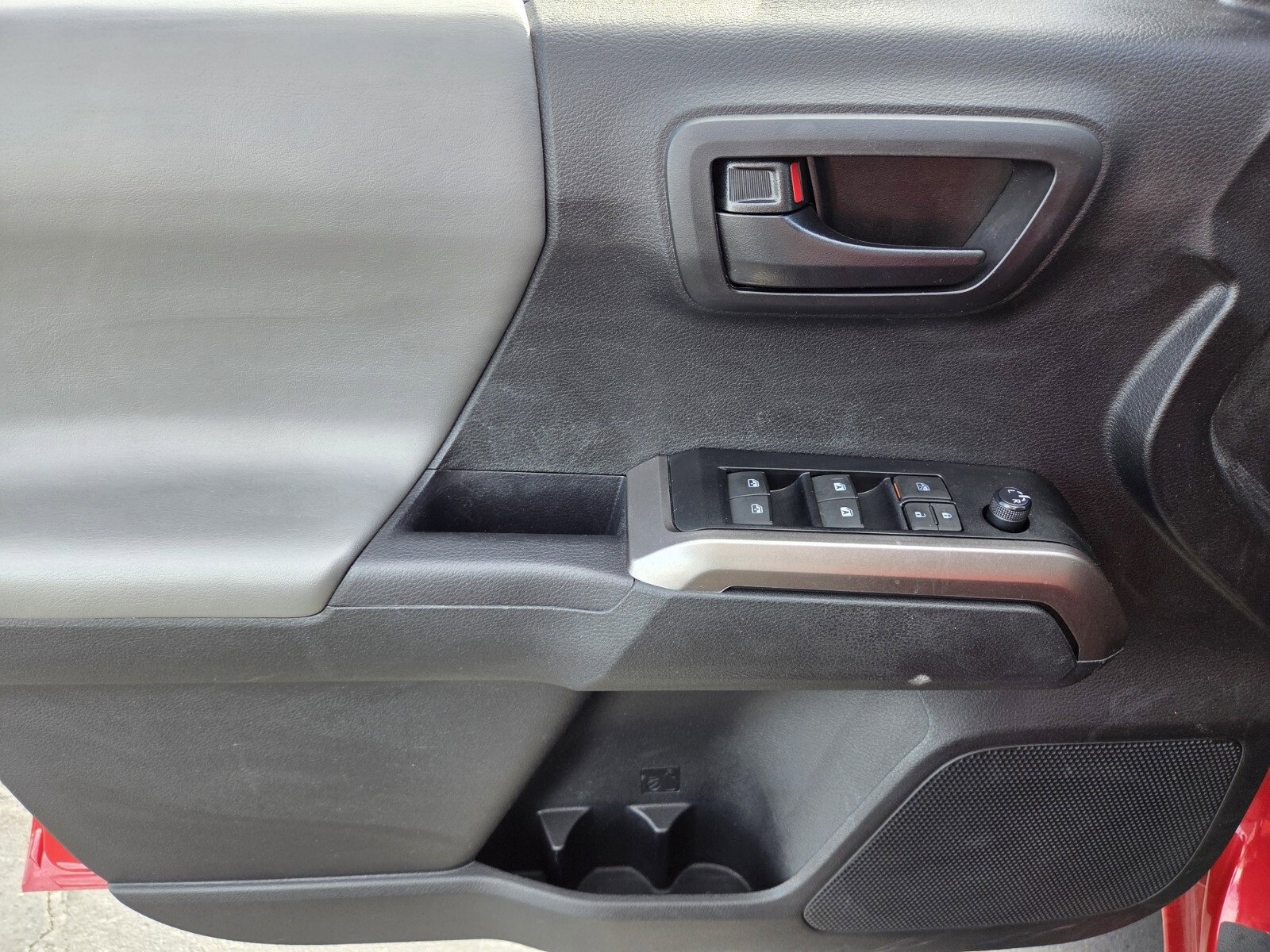 Used 2023 Toyota Tacoma SR5 image 17