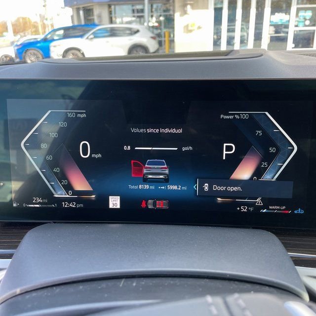 Used 2024 BMW X5 xDrive40i w/ Premium Package image 5