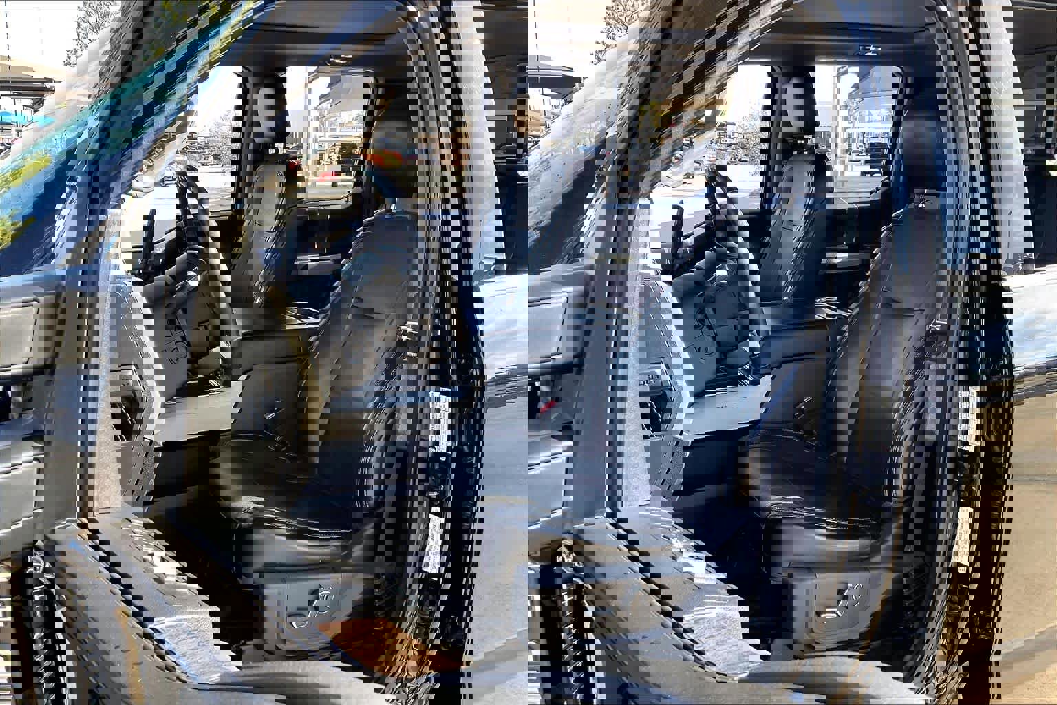 Used 2018 Ford F250 Lariat w/ Lariat Ultimate Package image 7