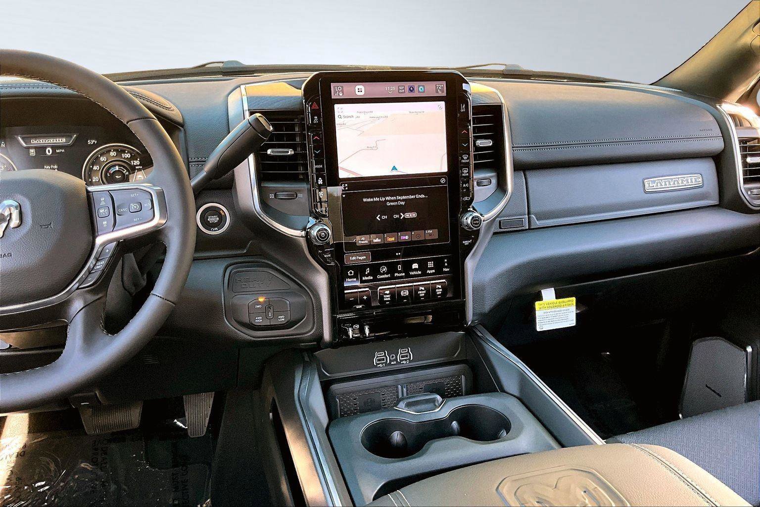 New 2026 RAM 2500 Laramie AWD/4WD image 7