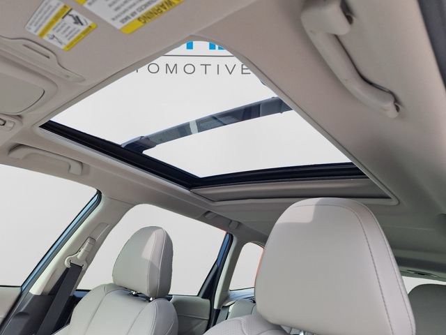 Used 2023 Subaru Forester Limited AWD/4WD image 12