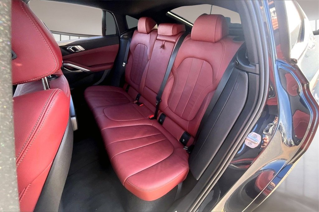Used 2022 BMW X6 xDrive40i w/ M Sport Package image 26
