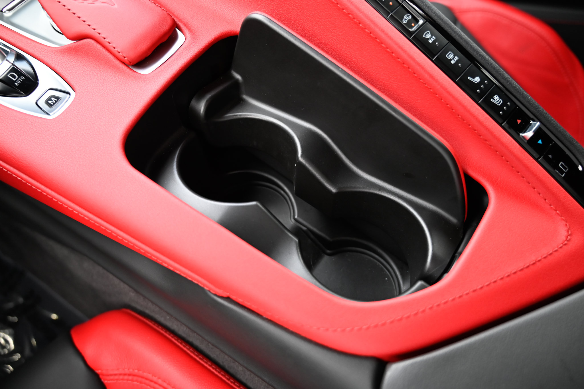 Used 2022 Chevrolet Corvette Stingray Preferred Cpe w/ Z51 Performance Package RWD image 29