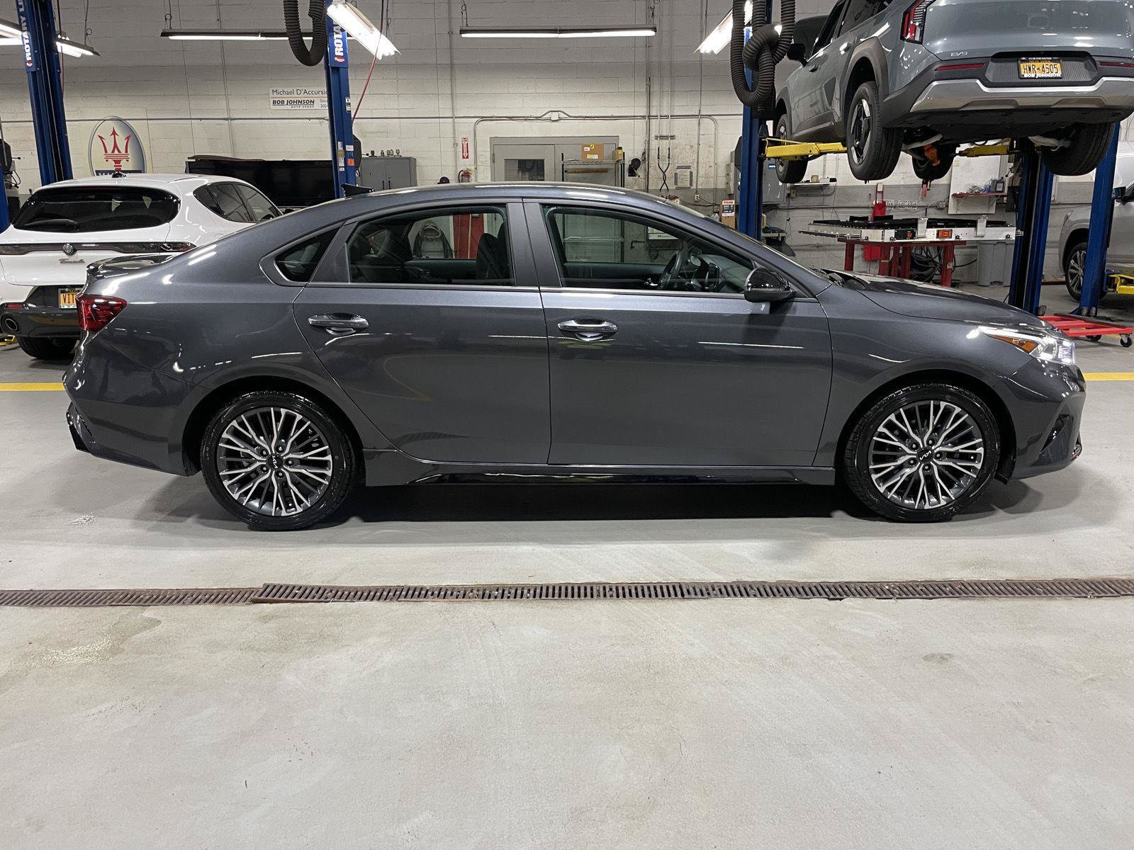 Used 2023 Kia Forte GT-Line FWD image 8