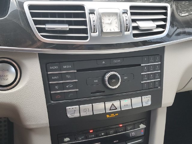 Used 2016 Mercedes-Benz E 350 Sedan image 28