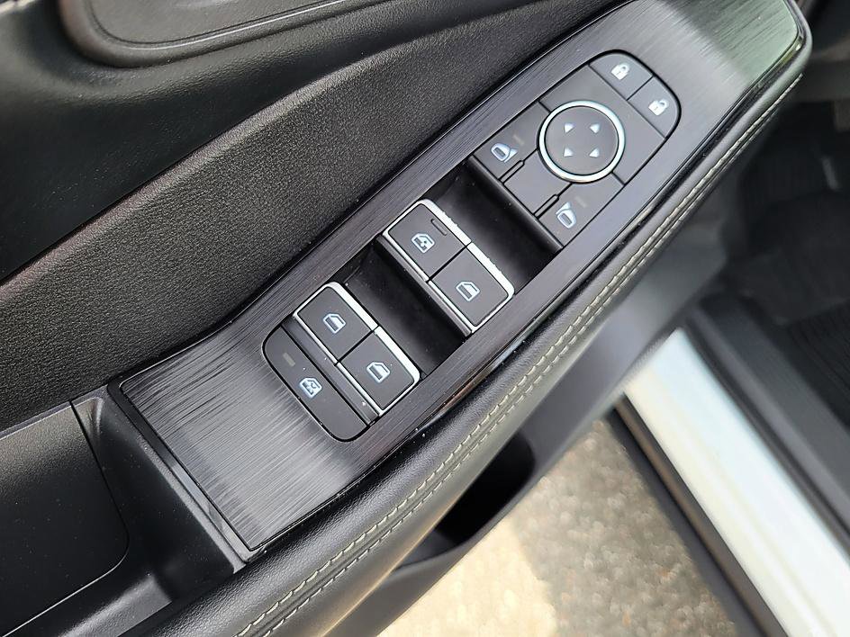 Certified 2025 Nissan Rogue SL image 10