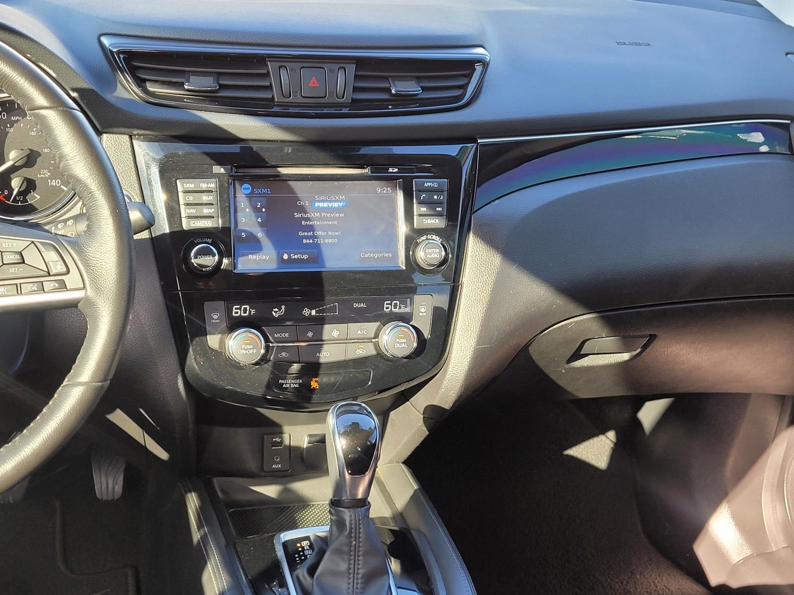 Used 2017 Nissan Rogue Sport SL w/ SL Premium Package image 23