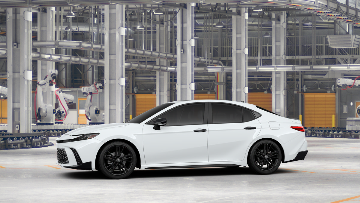 New 2026 Toyota Camry Hybrid w/ Multimedia Upgrade Package FWD image 3