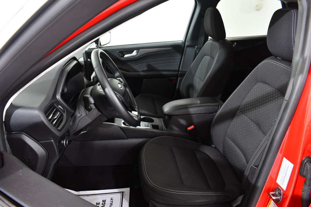 Used 2024 Ford Escape Active w/ Tech Pack #2 AWD/4WD image 6