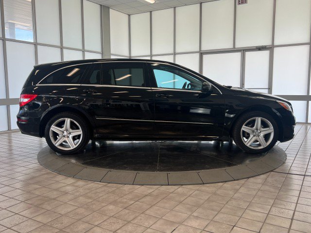 Used 2011 Mercedes-Benz R 350 4MATIC image 8