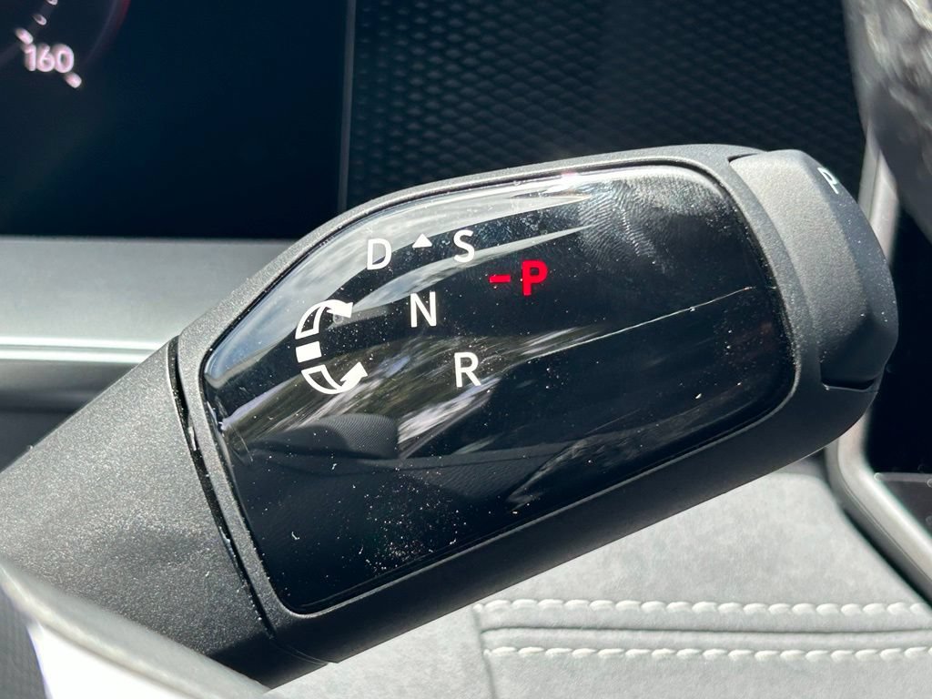 New 2026 Volkswagen Tiguan SE R-Line FWD image 24