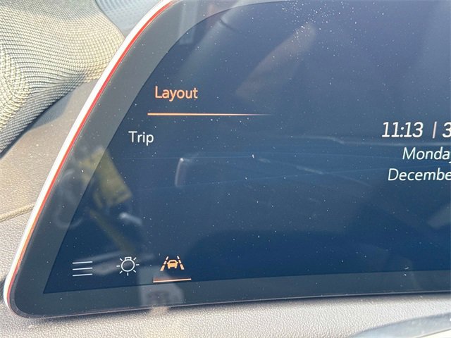 New 2026 Cadillac Optiq Luxury 1 image 27