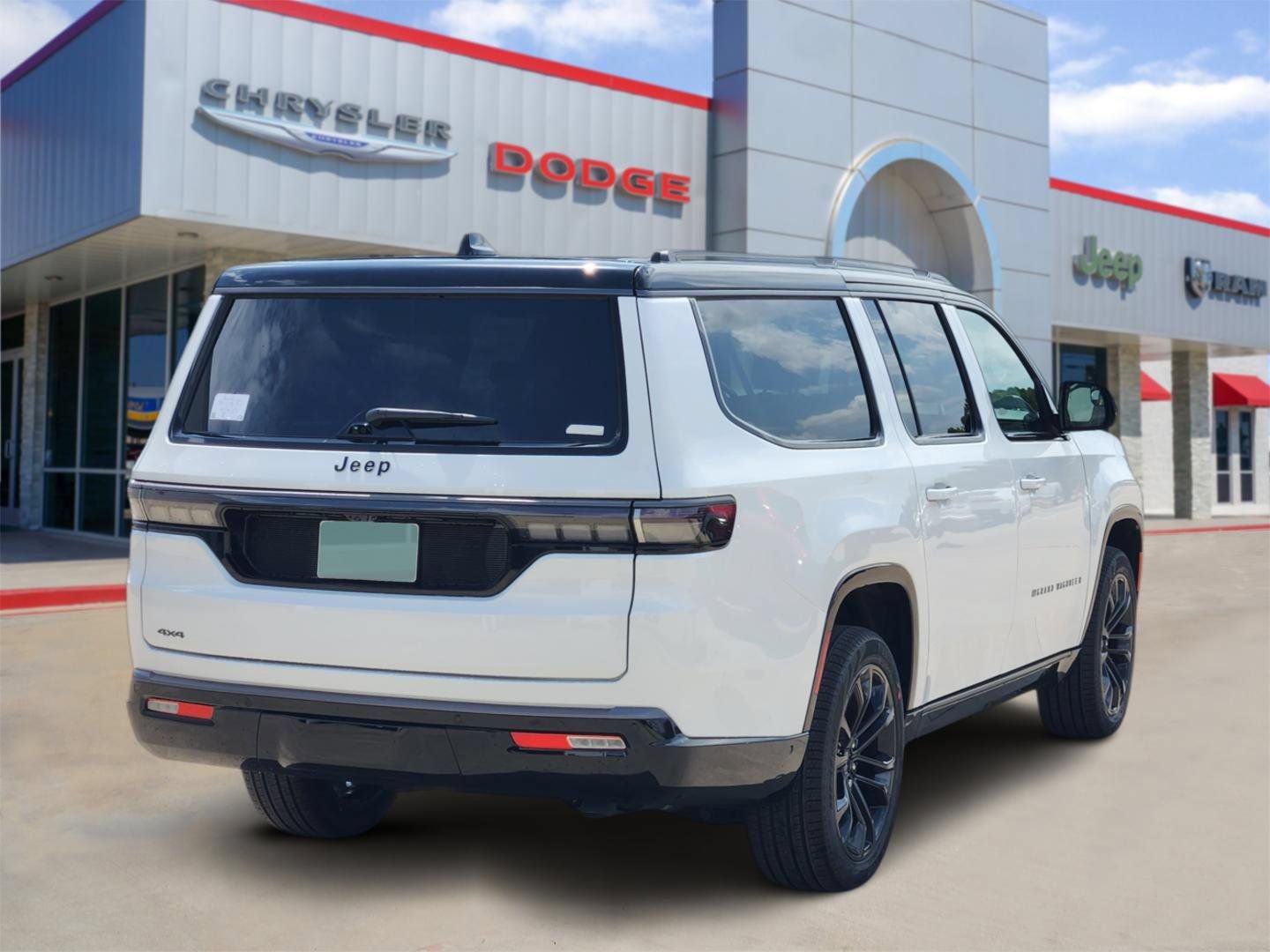 New 2026 Jeep Grand Wagoneer L Summit AWD/4WD image 5