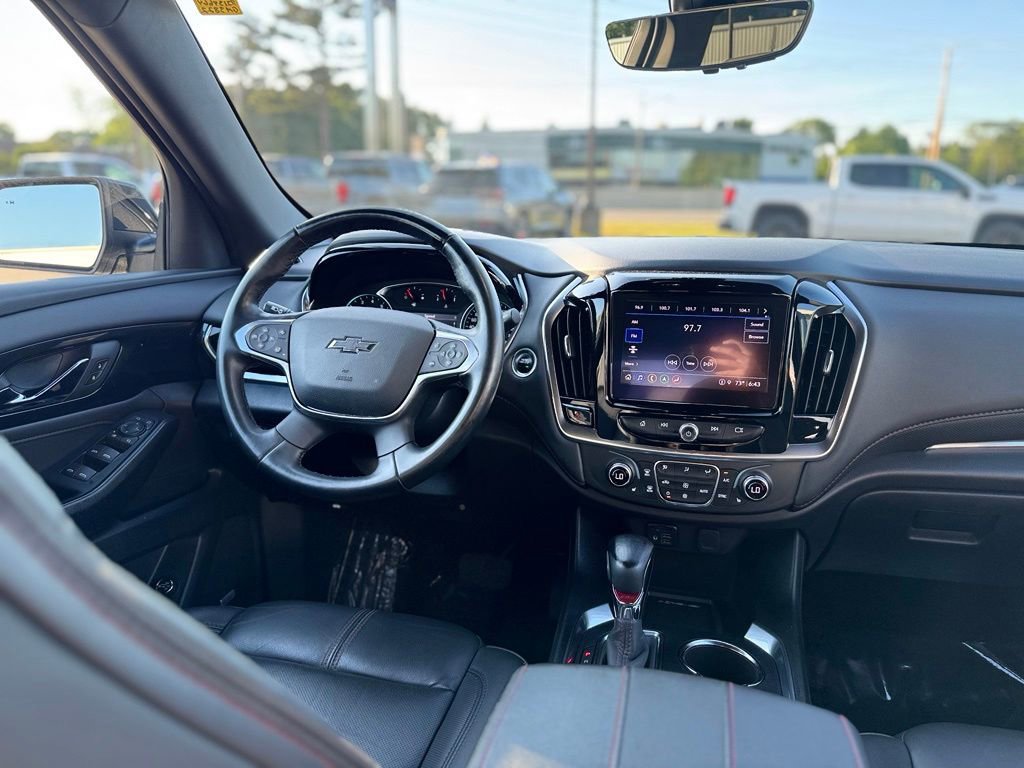 Used 2024 Chevrolet Traverse RS w/ LPO, Floor Liner Package AWD/4WD image 13