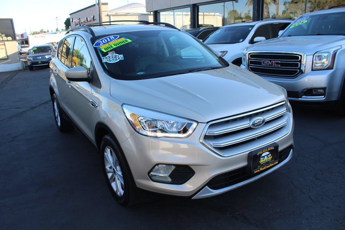 Used 2018 Ford Escape SEL FWD image 8