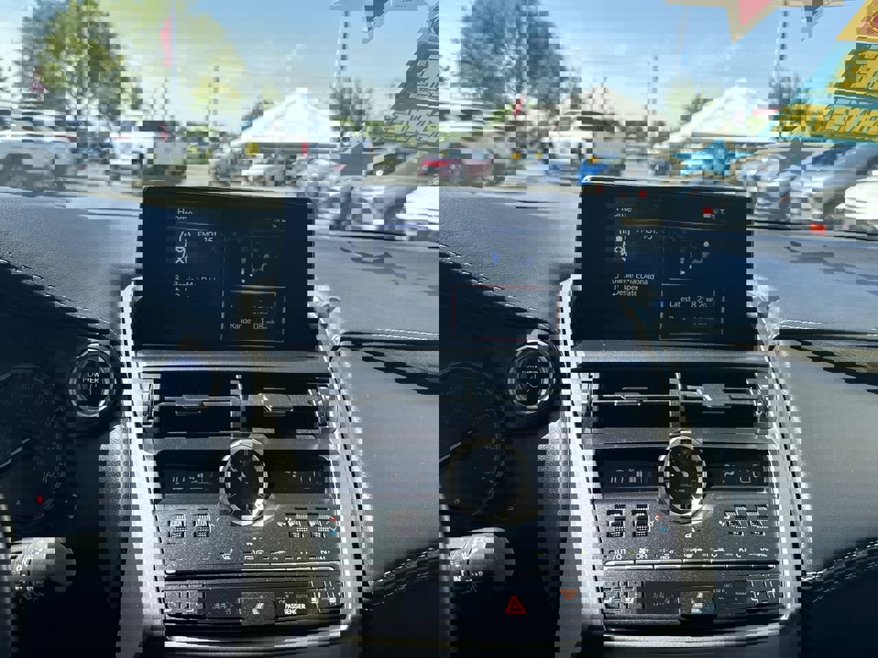 Used 2020 Lexus NX 300h 300h 4D Sport Utility image 12