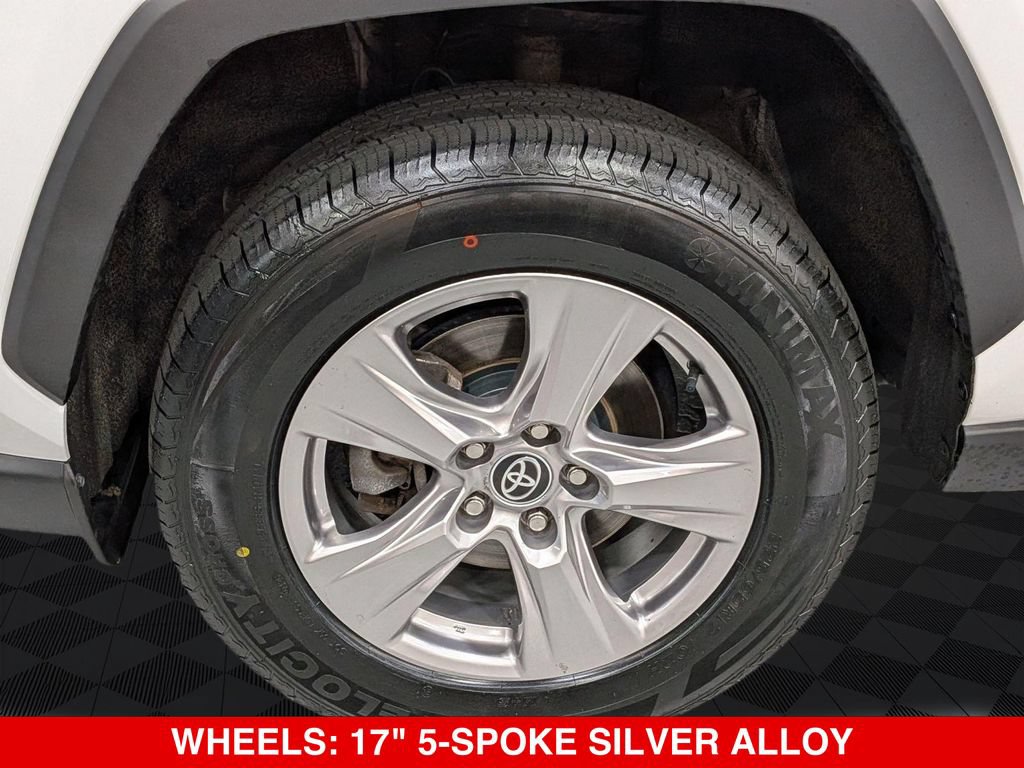 Used 2023 Toyota RAV4 XLE AWD/4WD image 9