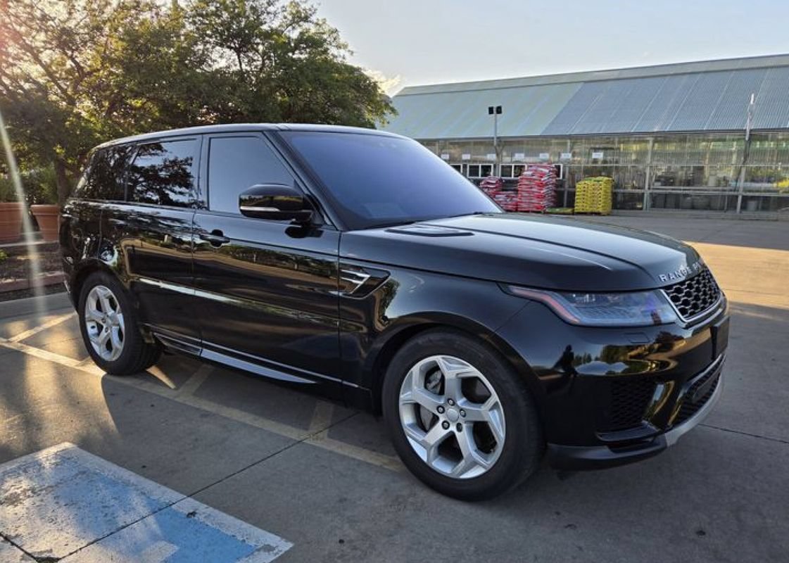 Used 2020 Land Rover Range Rover Sport SE AWD/4WD image 3