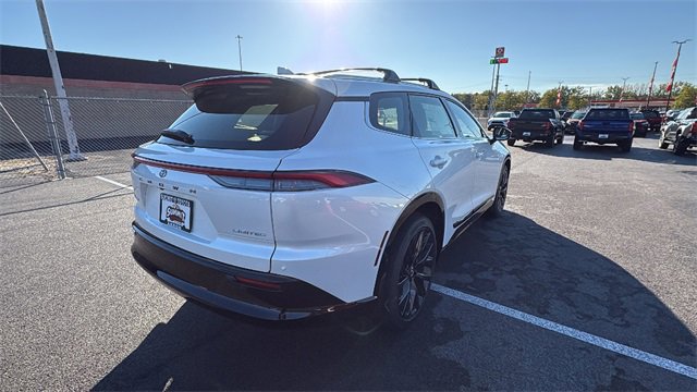 New 2025 Toyota Crown Signia image 5