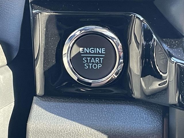 New 2026 Ford F250 Lariat w/ Black Appearance Package image 19
