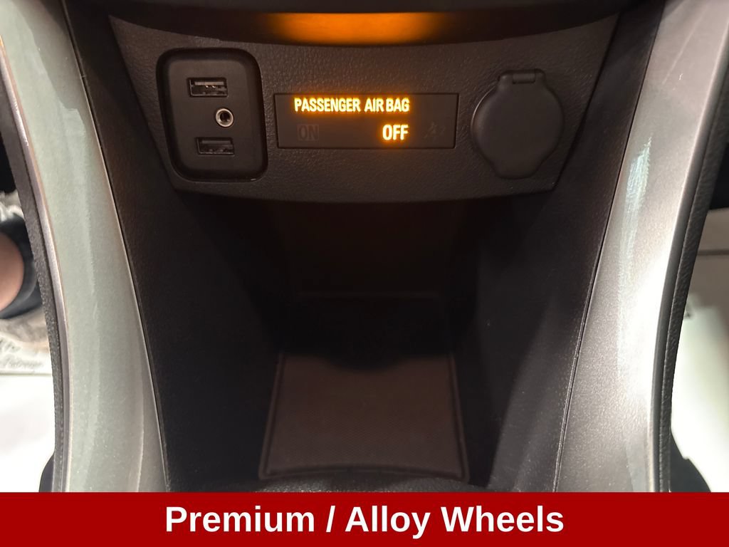 Used 2020 Chevrolet Trax LT FWD image 16