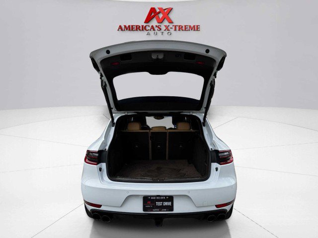 Used 2017 Porsche Macan Turbo image 51