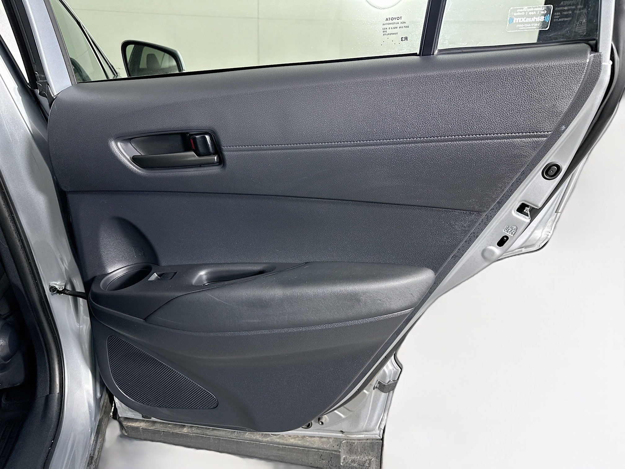 Used 2024 Toyota Corolla Cross LE w/ Black Badges Package (TMS) image 27